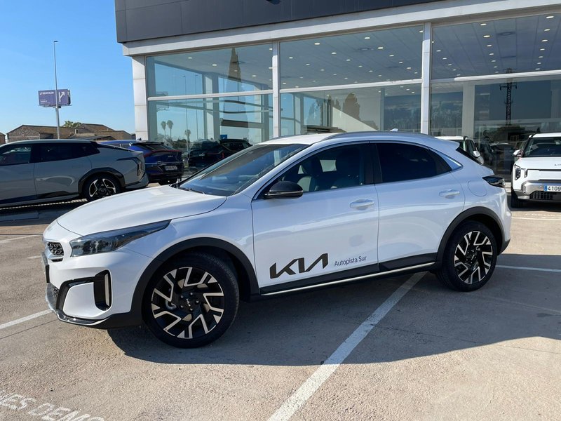 Kia XCeed 2026, foto 2