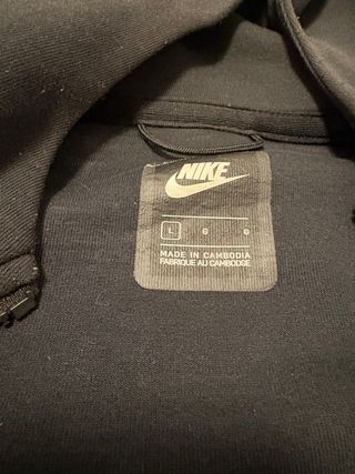 Chaqueta Nike Tech Negra
