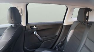 Peugeot 2008 PureTech 110 S&S Allure EAT6 81 kW (110 CV)