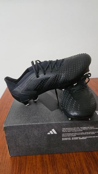 PREDATOR ACCURACY 1 LOW ⁃ Botines de fútbol