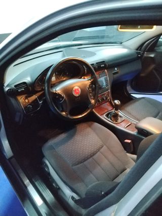 Mercedes-Benz Clase C 2005