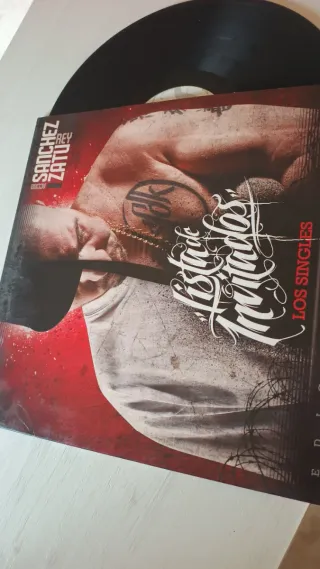 Vinilo SFDK Lista de Invitados