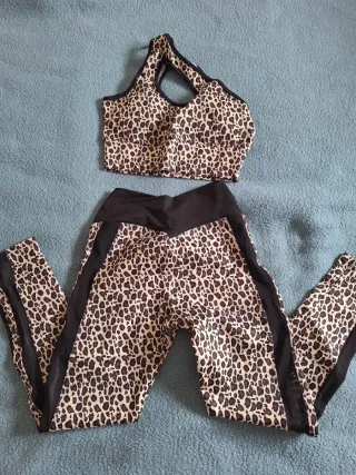 Conjunto deportivo animal print talla única