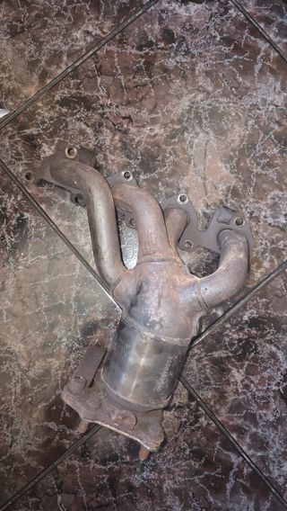 Colector de escape AUA