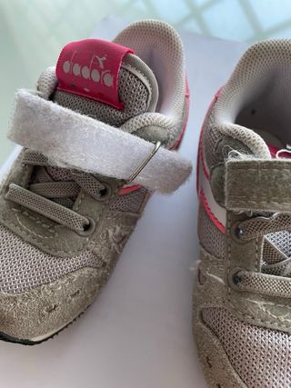 Scarpe bimba Diadora grigie e rosa