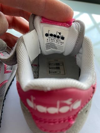 Scarpe bimba Diadora grigie e rosa
