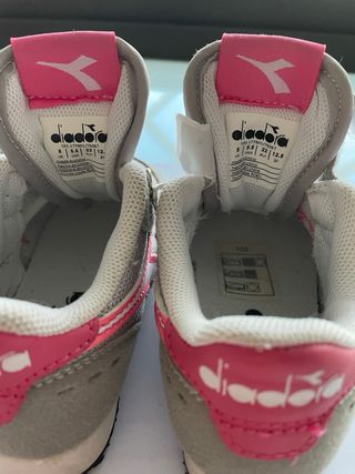 Scarpe bimba Diadora grigie e rosa