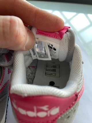 Scarpe bimba Diadora grigie e rosa