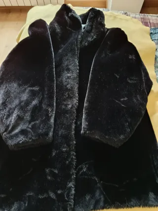 Abrigo Muton Ecológico Negro