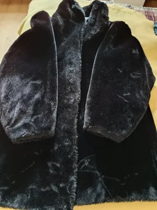 Abrigo Muton Ecológico Negro