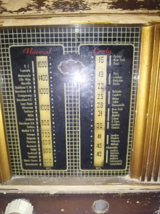 Radio Antigua Válvulas Madera