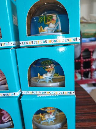 12 BOLAS DE NIEVE FIGURAS GOMA PVC AÑOS 90