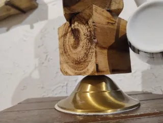 Porta tazze in legno grezzo