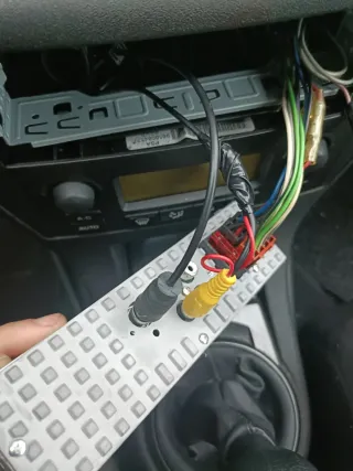 Radio 1 DIN con pantalla