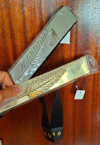 Carnaval: accessori nuovi 5 € (collane 3,5€)