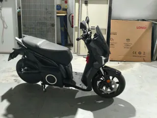 Silence S01 Scooter Eléctrica Negra