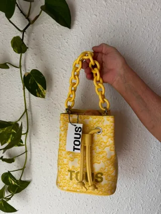 Bolso TOUS Saco Crema con Cadena Amarilla NUEVO