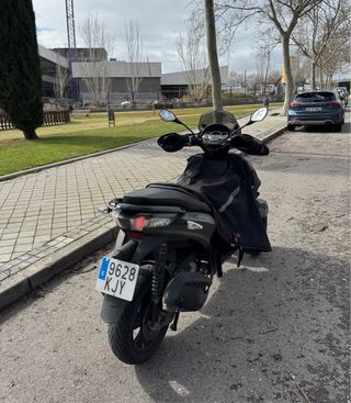 Piaggio MP3 Yourban 300 LT Gris/Negro
