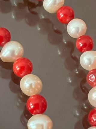 Collar Perlas Río y Coral Natural