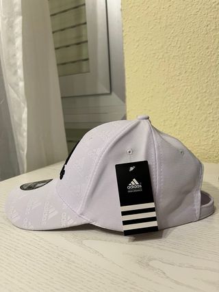 Gorra Adidas Blanca y Negra