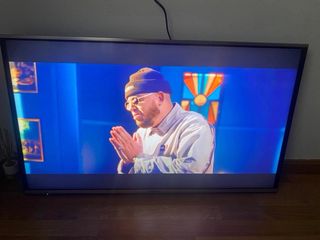 Televisor Panasonic Negro y Plata