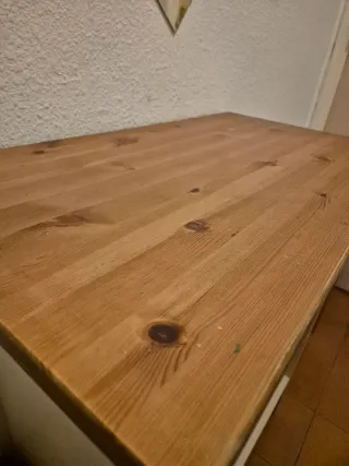 Estantería madera blanca y marrón