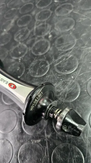 Cubo Easton 18F com rolamentos