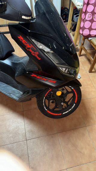 Honda PCX 125 2022 Negra