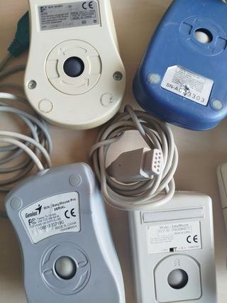 Ratón COM Vintage Serie Beige y Azul