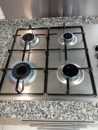 Placa de gas 4 fuegos ( Marcá. Corberó)