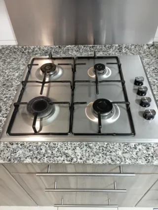 Placa de gas 4 fuegos ( Marcá. Corberó)