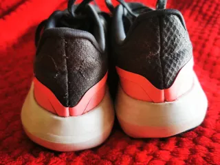 Zapatillas Adidas Negras y Rosas