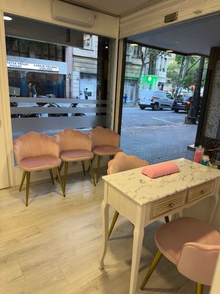 Traspaso local de belleza