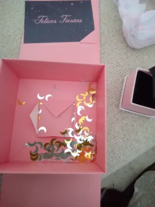 Caja de regalos ,nuevo