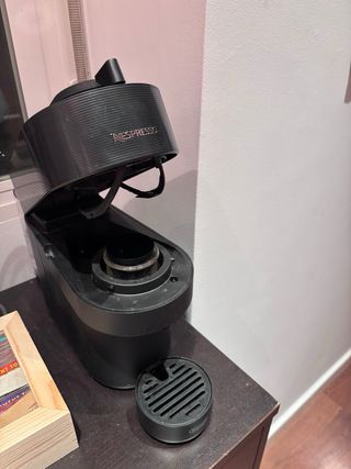 Macchina da caffè Nespresso Vertuo Pop Nero