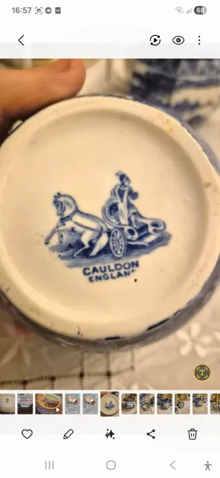 Juego de té inglés antiguo azul y blanco.