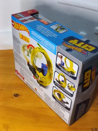 Hot Wheels City Snake Spiral Attack