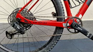 Bicicleta CARBONO 29 Berria Bravo Roja Año 2019