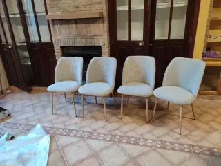 Juego de 4 sillas de comedor beige/gris