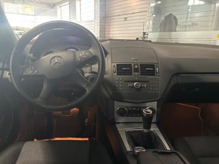 Mercedes-Benz Clase C 2010