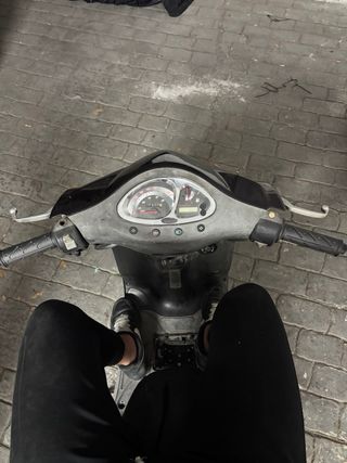 Kymco Vitality 50cc Scooter Negra