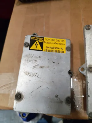 Módulo Xenon Mercedes A0028202426 Hella