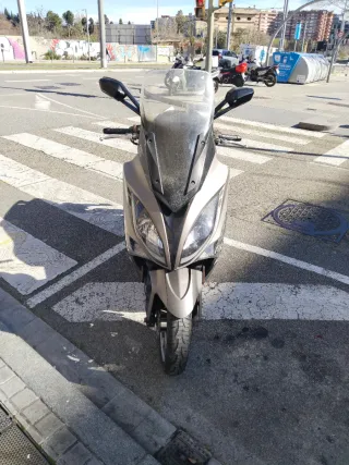 Kymco Xciting 400i Beige, gris, plata