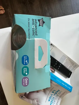 2 Biberones Tommee Tippee Advanced Anti-Colic