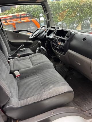 Nissan Cabstar Grúa 2009