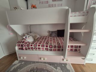 Bonita litera infantil de madera