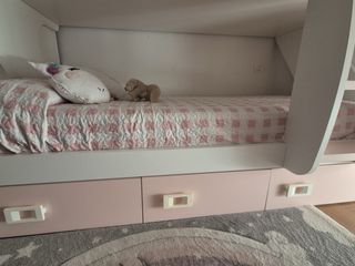 Bonita litera infantil de madera