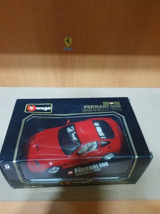 Ferrari 550 Maranello Bburago scala da 1/18