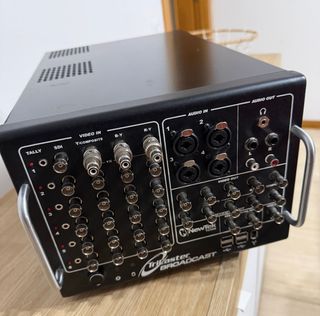 Mixer Broadcast NewTek TC550