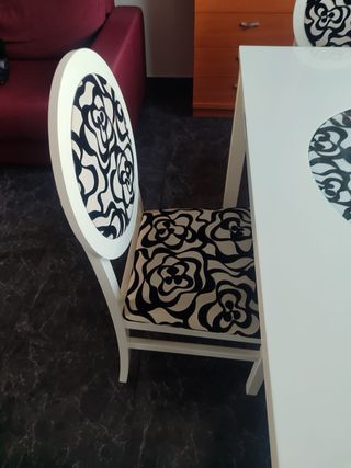 Mesa comedor y 4 sillas diseño moderno